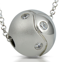 Celebrate your unity with this elegant necklace